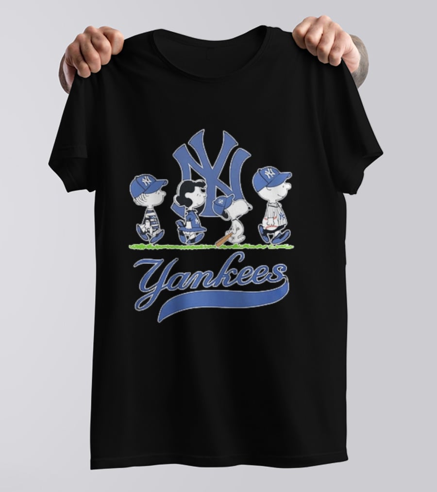 Peanuts Gang Yankees NY Vintage Baseball Characters T-Shirt