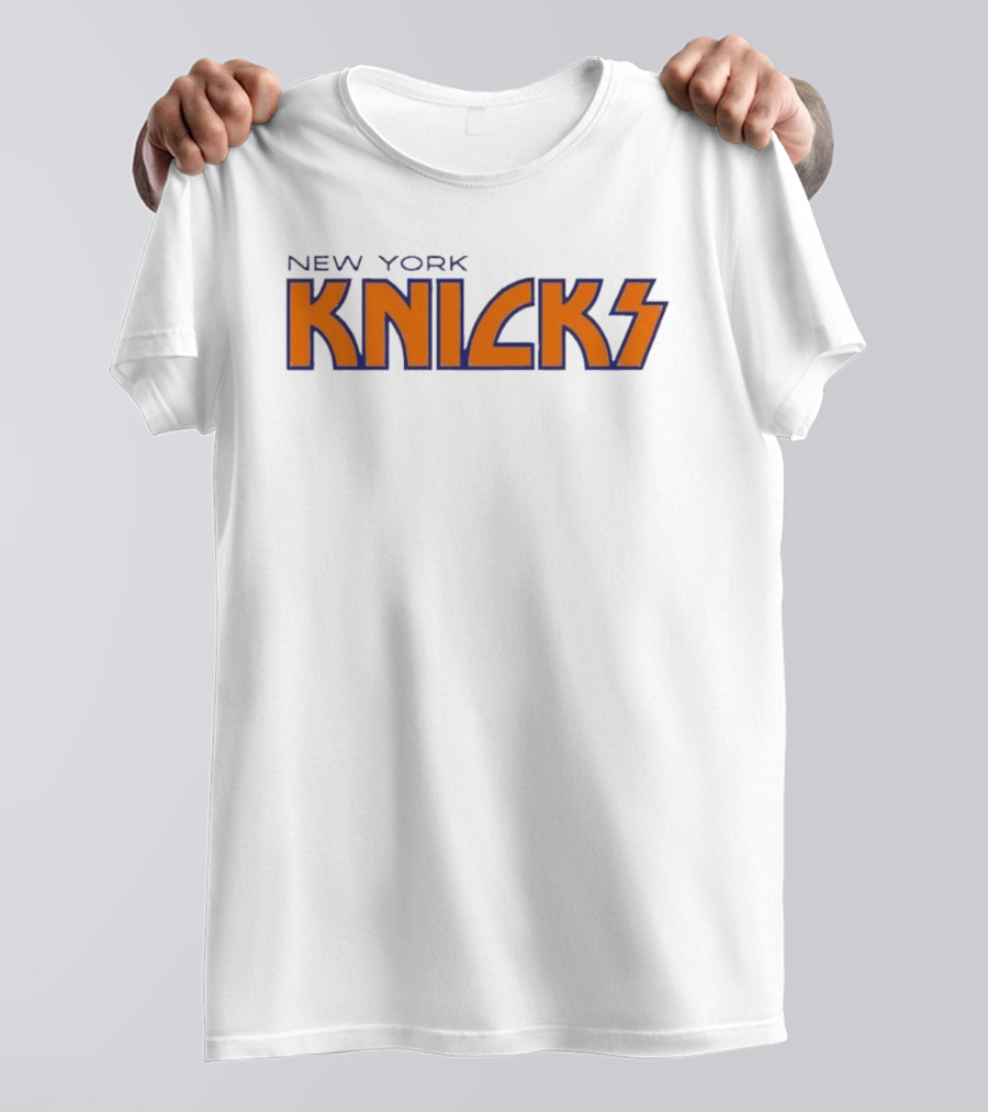 New York Knicks Team Logo Classic NBA Basketball Fan T-Shirt
