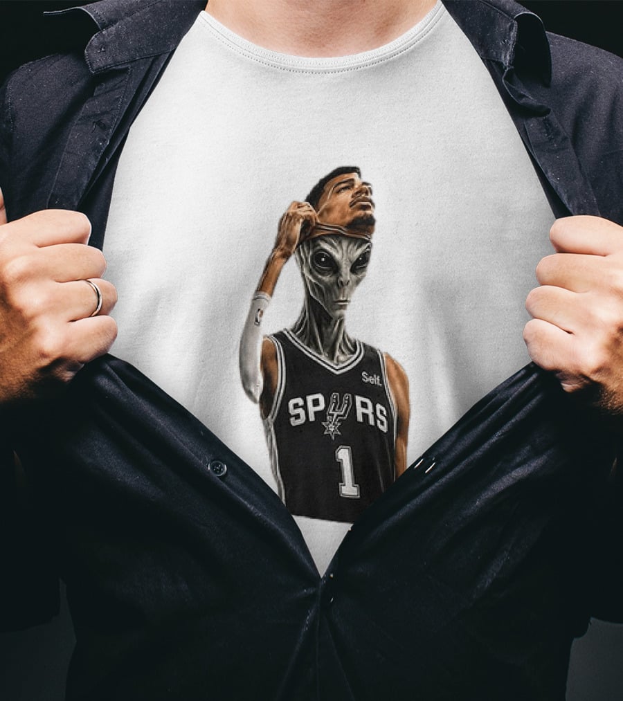 Wembanyama Spurs Alien Takeover Face Reveal Self 1 T-Shirt