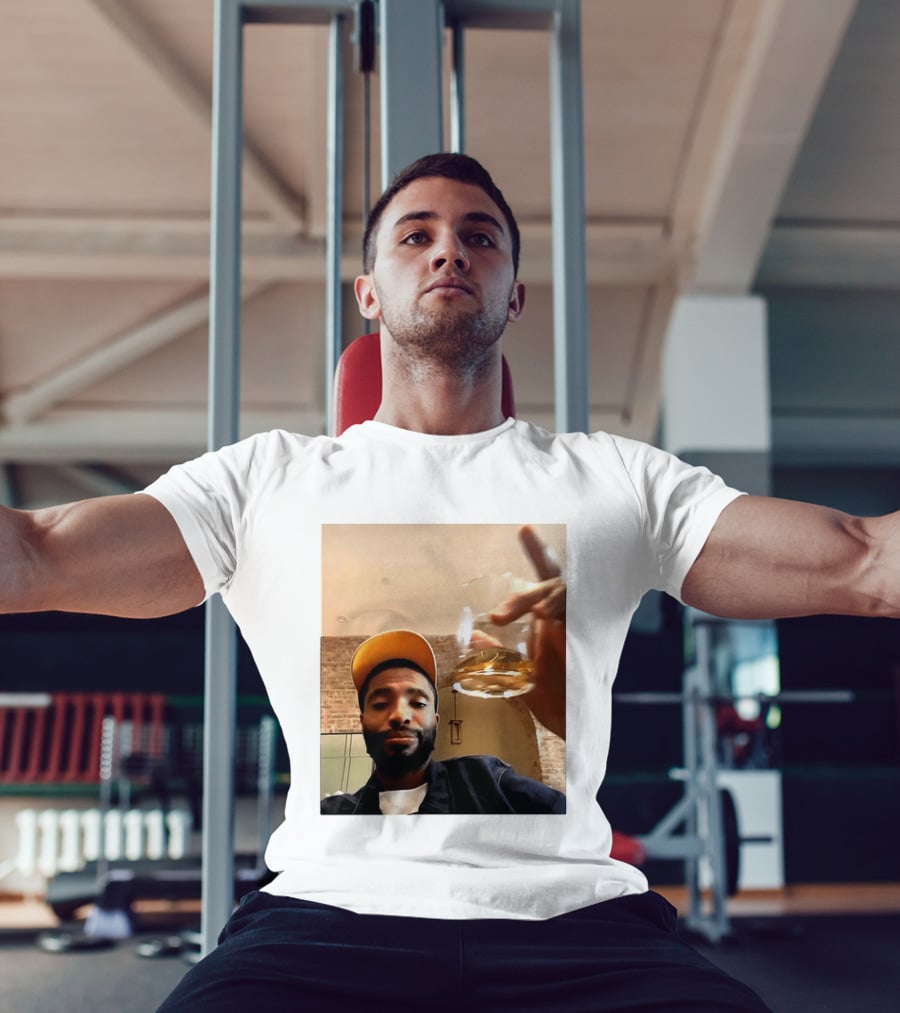 Mikal Bridges New York Knicks Live Stream Hat And Cheers Moment T-Shirt