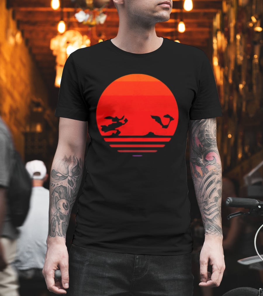 Wile E Coyote And Road Runner Sunset Chase T-Shirt