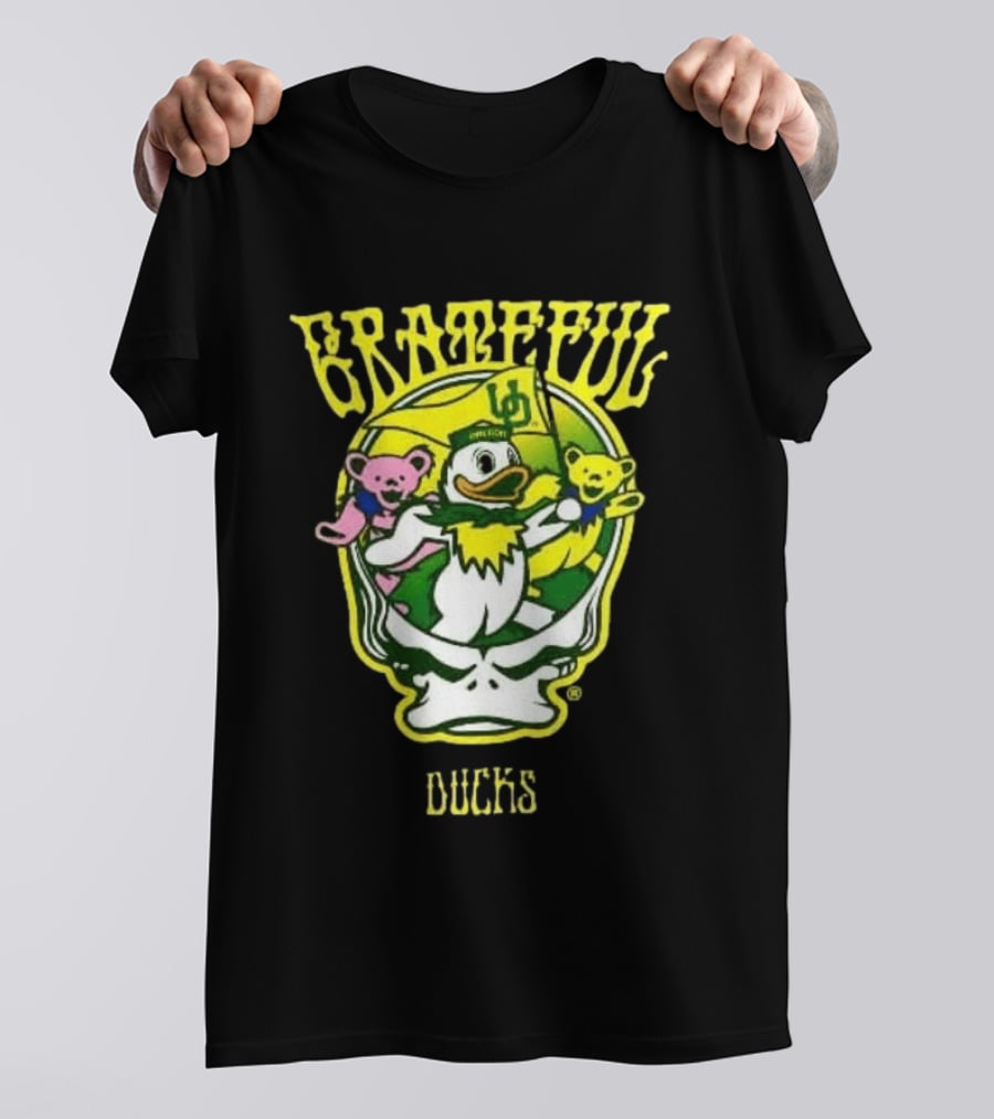 GratefulDucks Oregon Ducks 2025 Football Team Collaboration T-Shirt