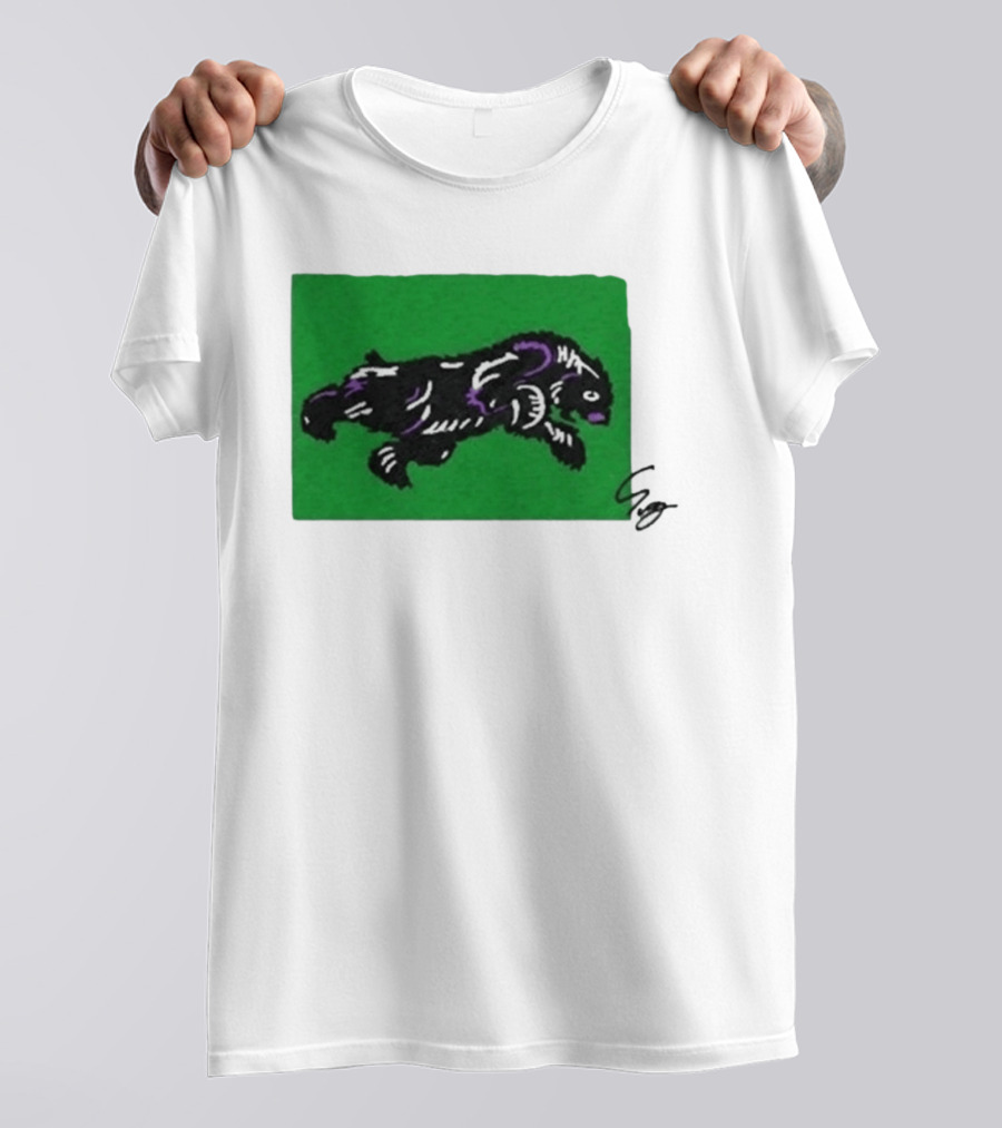 Mako Komuro 2026 Black And Purple Bear On Green T-Shirt