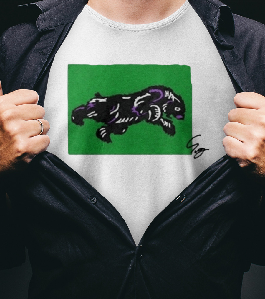 Mako Komuro 2026 Black And Purple Bear On Green T-Shirt