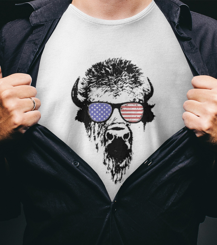 Patriotic Buffalo With USA Flag Red White Blue Sunglasses T-Shirt