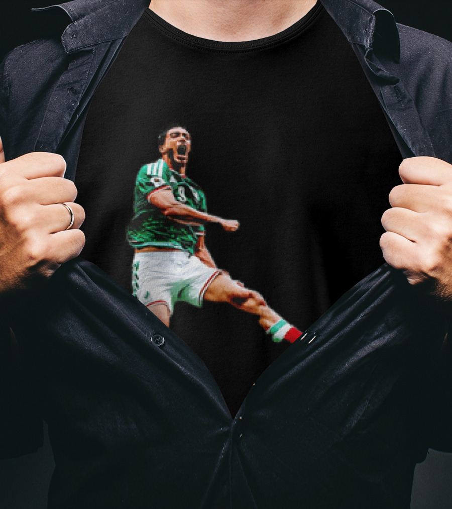 Raúl Jiménez Celebrating Mexico National Soccer Team Victory T-Shirt