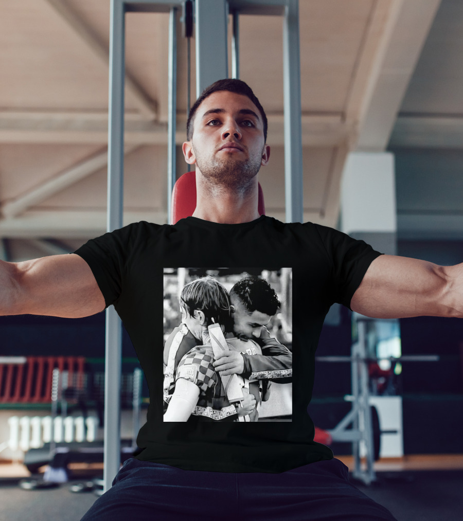 Football Unites The World Luka Modrić Cristiano Ronaldo Hug Memorial T-Shirt