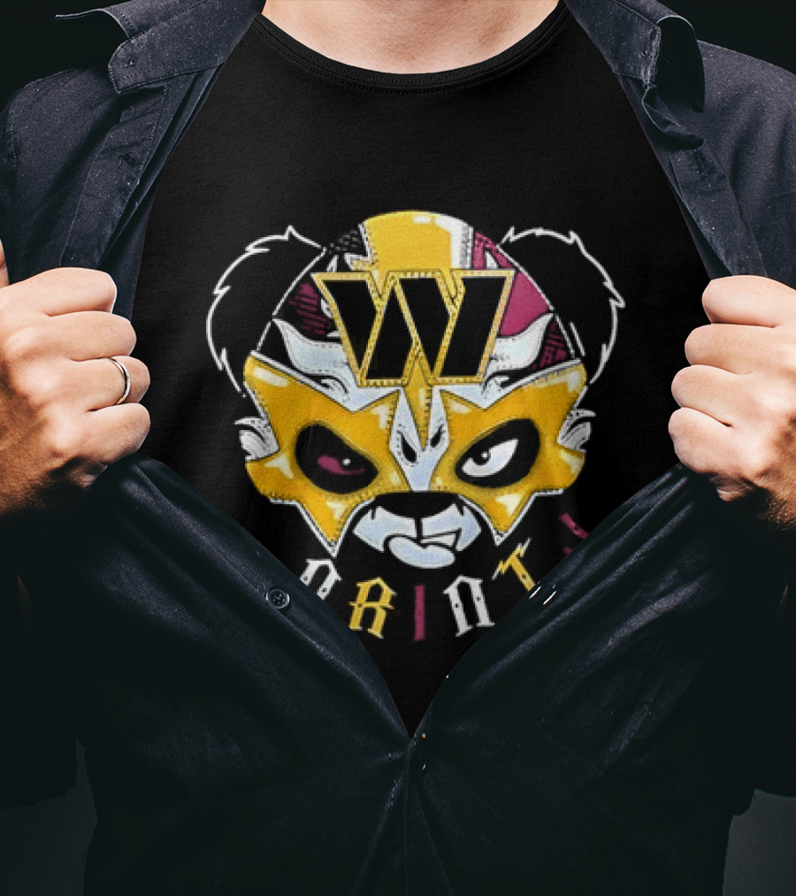 Panda Luchador Wrestling Mask Washington Commanders W Prunts T-Shirt