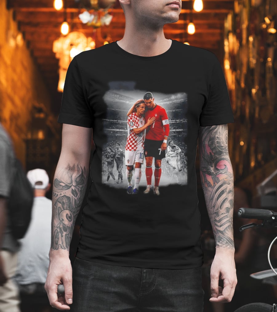 Portugal Cristiano Ronaldo Croatia Luka Modric Embrace Football Icon Moment T-Shirt