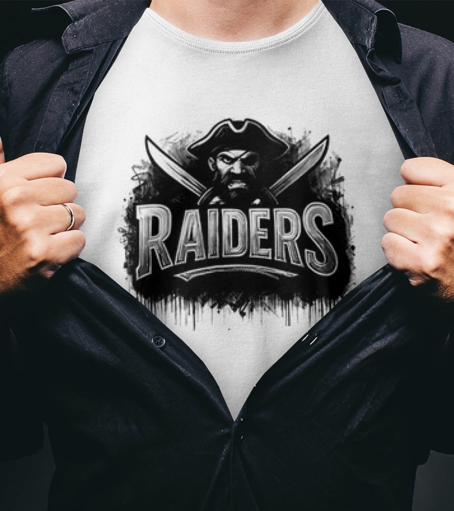 Las Vegas Raiders Distressed Pirate Logo Skull Swords And Raider T-Shirt