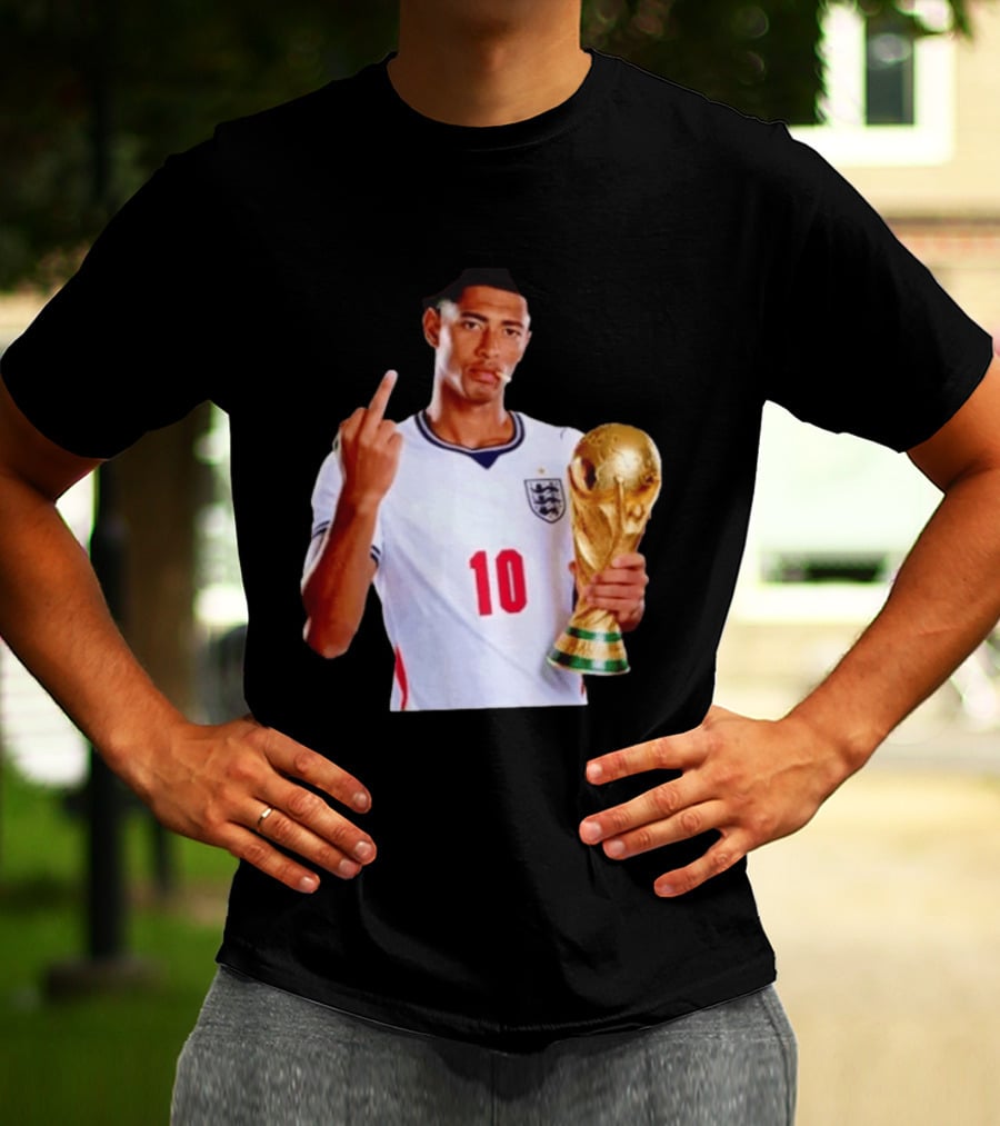 Jude Bellingham England World Cup Trophy Pose T-Shirt
