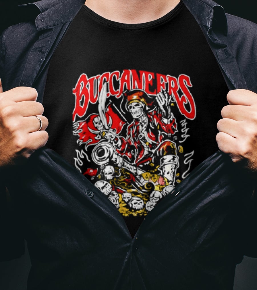 Tampa Bay Buccaneers Pirate Skeleton With Treasure Chest T-Shirt