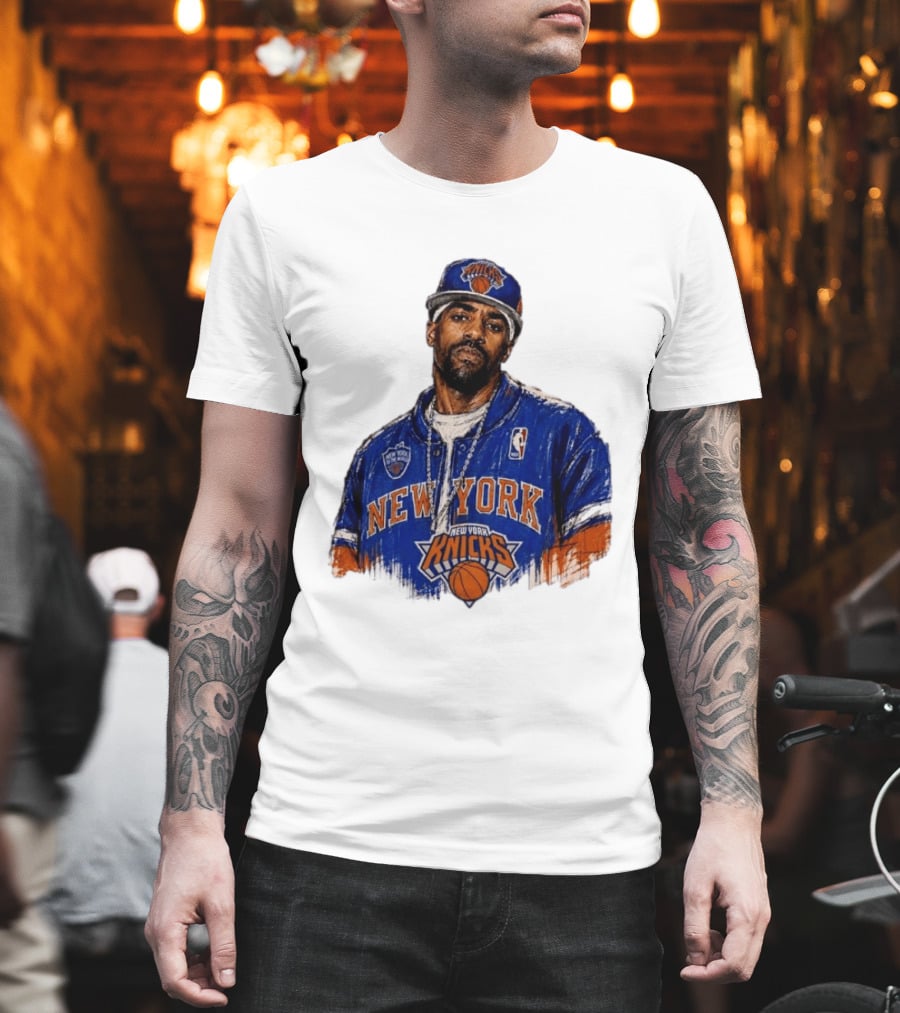 Kyrie Irving New York Knicks New Yorks Finest To The World Manhattan Knicks T-Shirt
