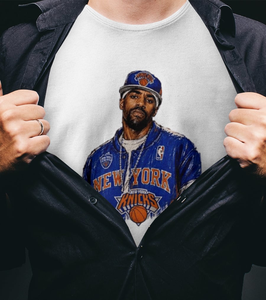 Kyrie Irving New York Knicks New Yorks Finest To The World Manhattan Knicks T-Shirt