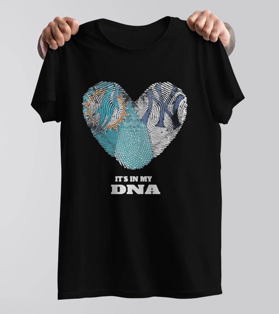 New York Yankees Statue Of Liberty It's In My DNA T-Shirt