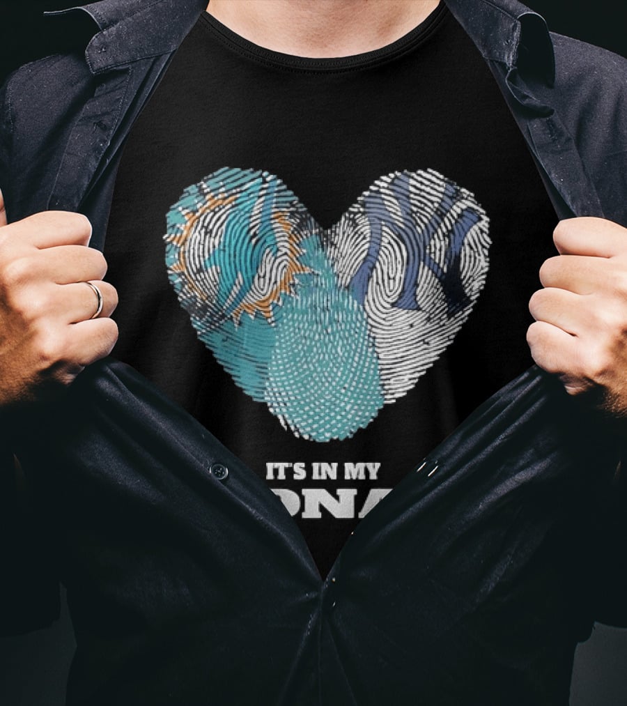 New York Yankees Statue Of Liberty It's In My DNA T-Shirt