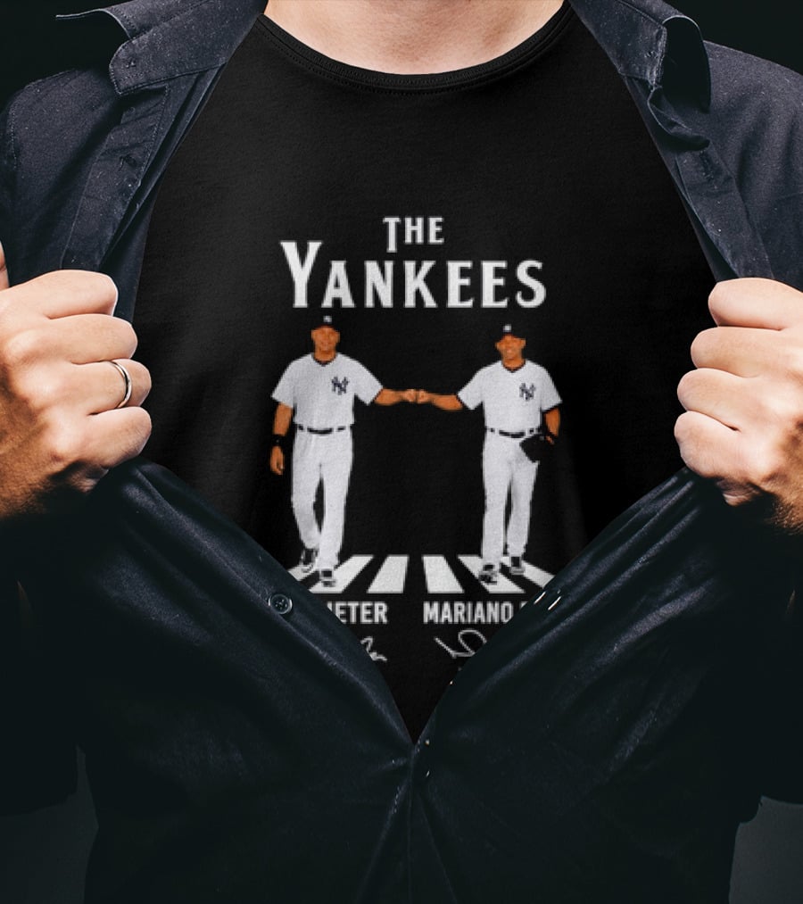 Derek Jeter Mariano Rivera The Yankees New York Yankees Iconic Baseball Moment T-Shirt