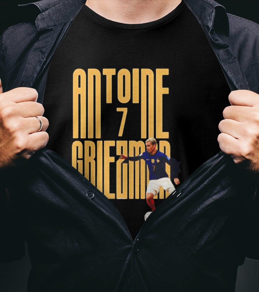 Antoine Griezmann 7 France Football Dribbling T-Shirt