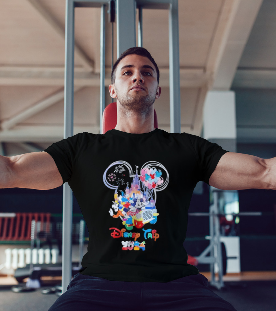 Disney Trip 2024 Mickey Mouse Donald Duck Goofy Minnie Castle Fireworks T-Shirt