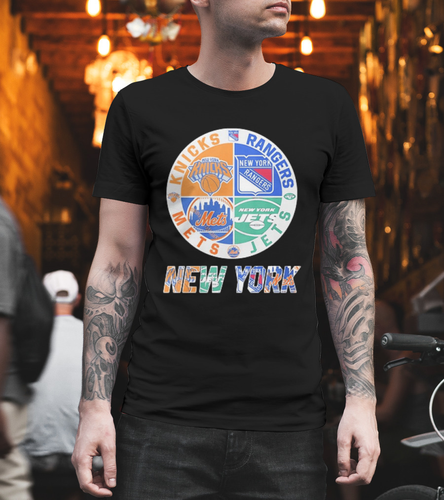New York Knicks Rangers Mets Jets Fan Logos NY Sports Team Circle T-Shirt