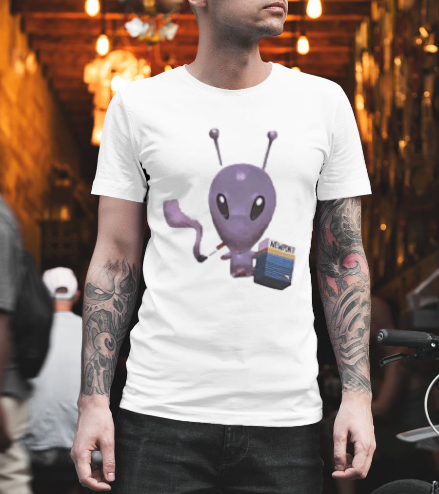 Alien Holding Newport Cigarette Pack Smoking Space Travel T-Shirt