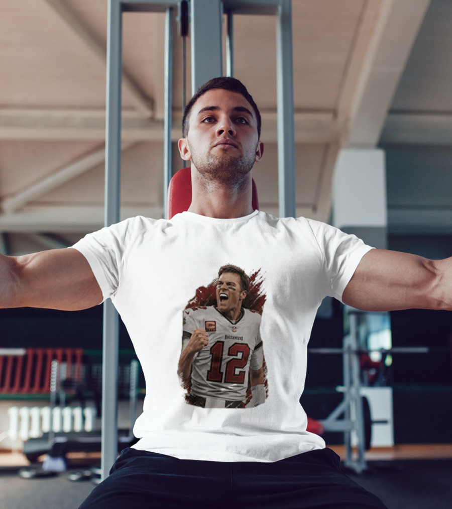 Tampa Bay Buccaneers Tom Brady Number 12 NFL Legend T-Shirt