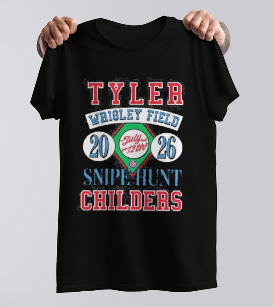 Tyler Childers Wrigley Field July 12th 2026 Chicago Cubs Sniff Hunt T-Shirt