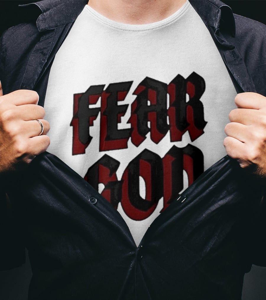 Fear God Script Faith Minimalist Religious Gothic Lettering T-Shirt