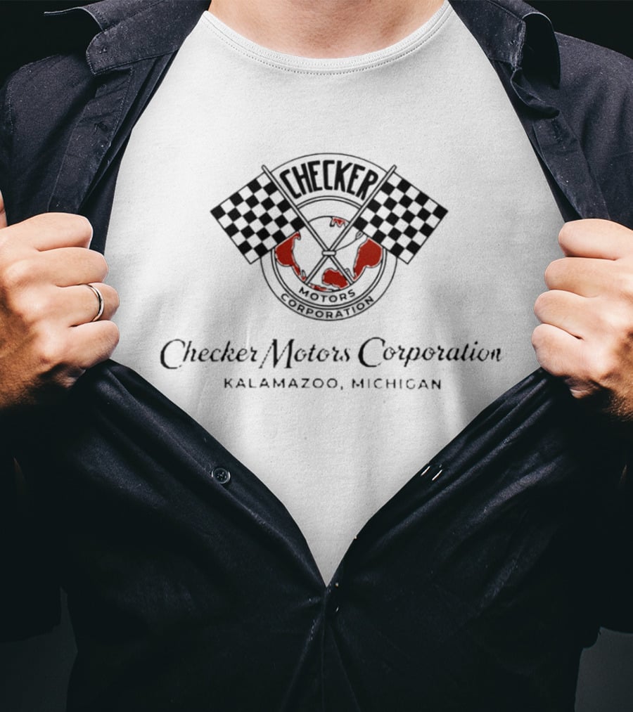 Checker Motors Corporation Checker Flags Globe Kalamazoo Michigan T-Shirt