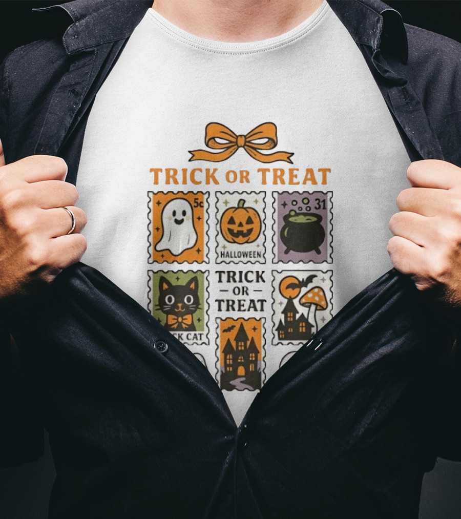 Trick Or Treat Halloween Ghost Pumpkin Cauldron Black Cat Haunted House T-Shirt