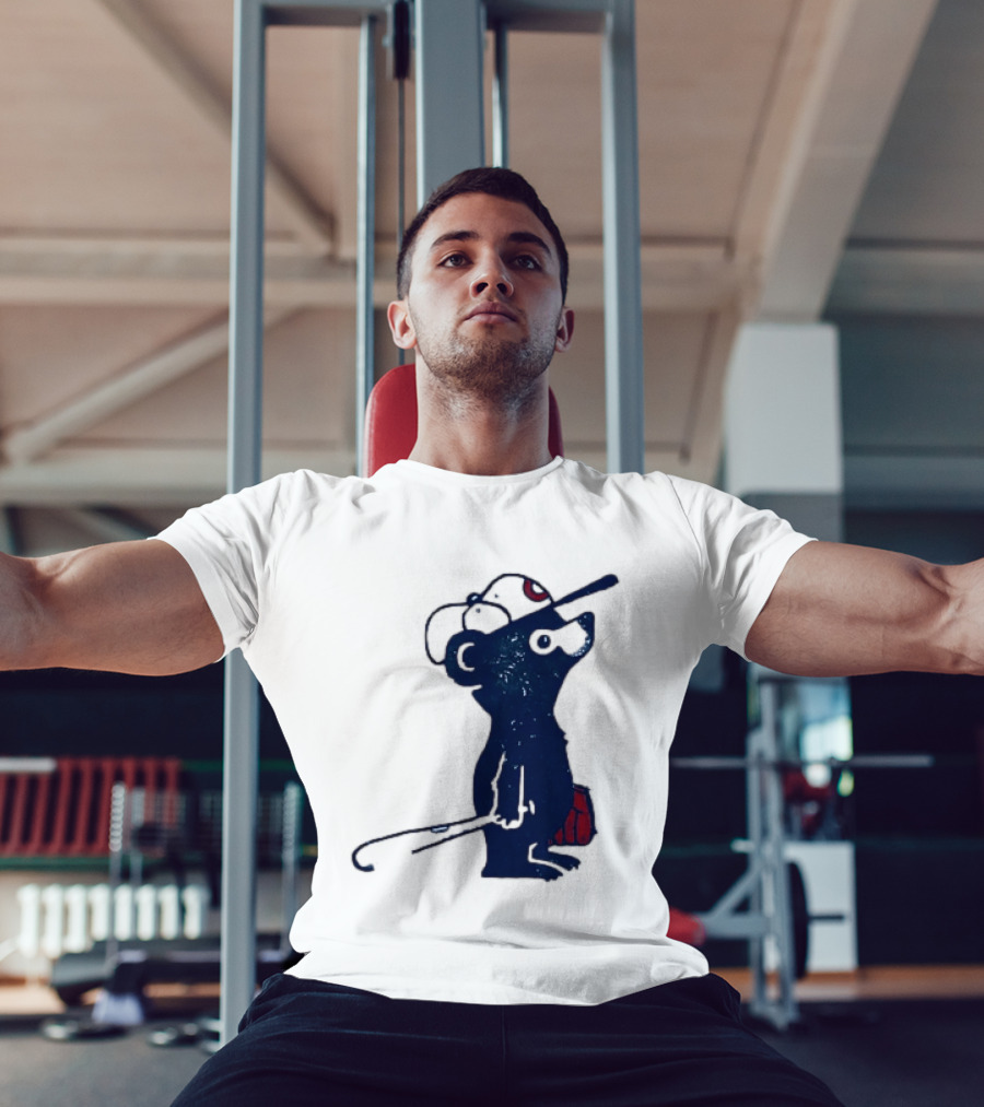 Chicago Cubs Baseball Bear Hitting With Bat And Glove T-Shirt