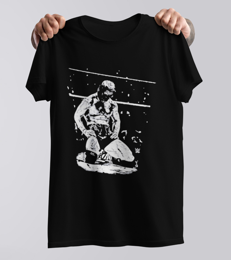 Rey Mysterio WWE Kneeling Pose Iconic Wrestler Image T-Shirt