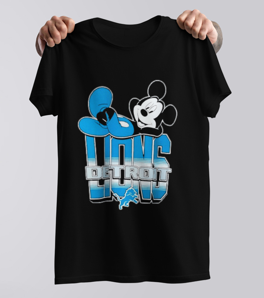 Mickey Mouse Relaxing Detroit Lions Disney Football T-Shirt