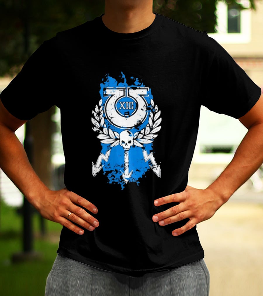 XIII Ultramarines Distressed Warhammer 40k Skull Lightning Laurel T-Shirt