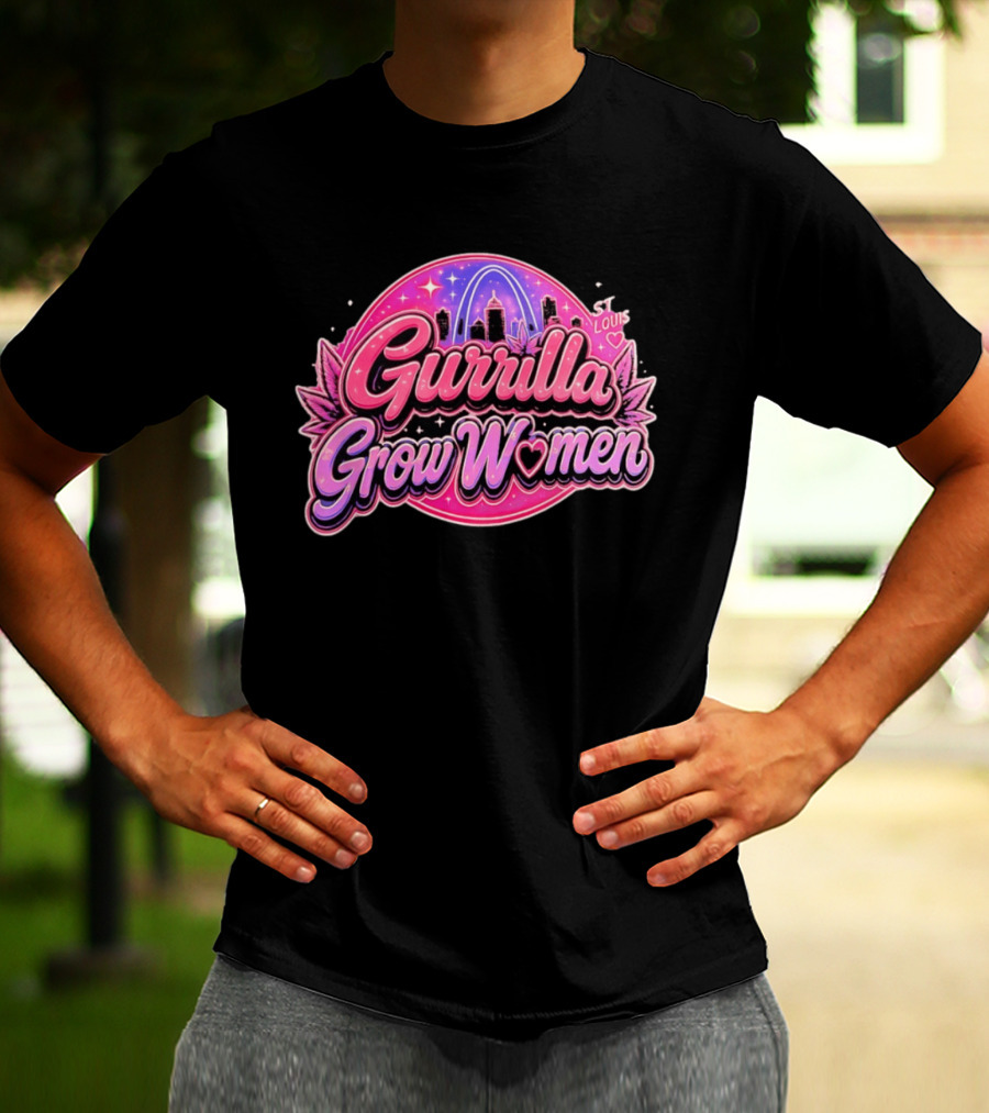 Gurrilla Grow Women St Louis Cannabis Cityscape Pink Sky Arch T-Shirt