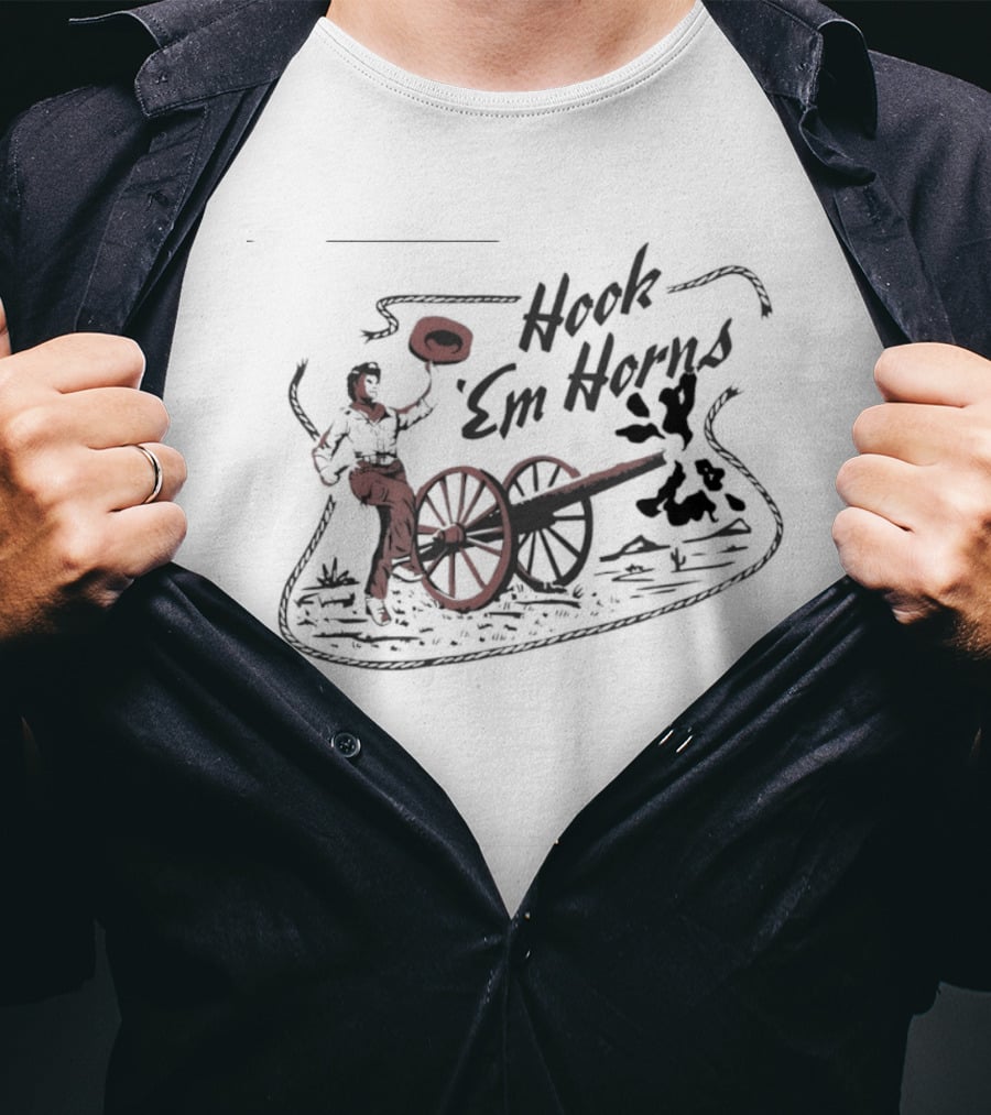 Hook 'Em Horns Texas Longhorns Cowboy And Cannon T-Shirt