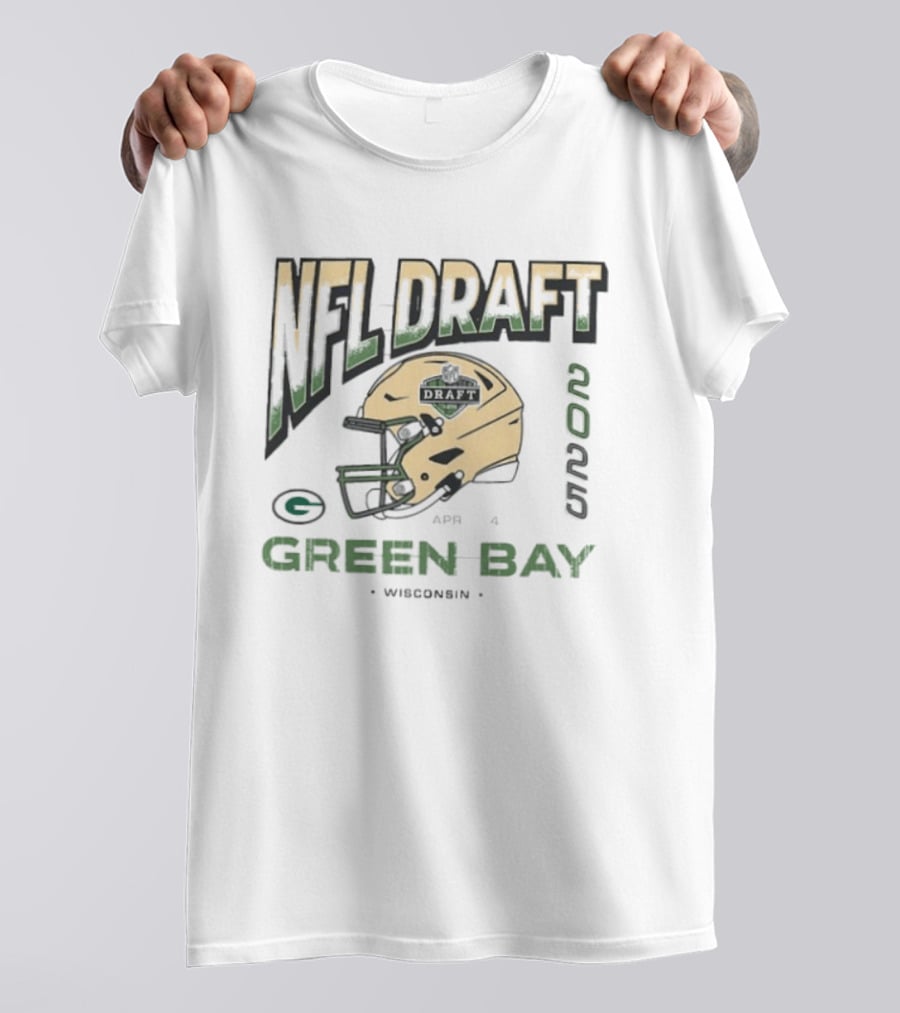 NFL Draft 2025 Green Bay APR 4 Wisconsin Packers Helmet T-Shirt