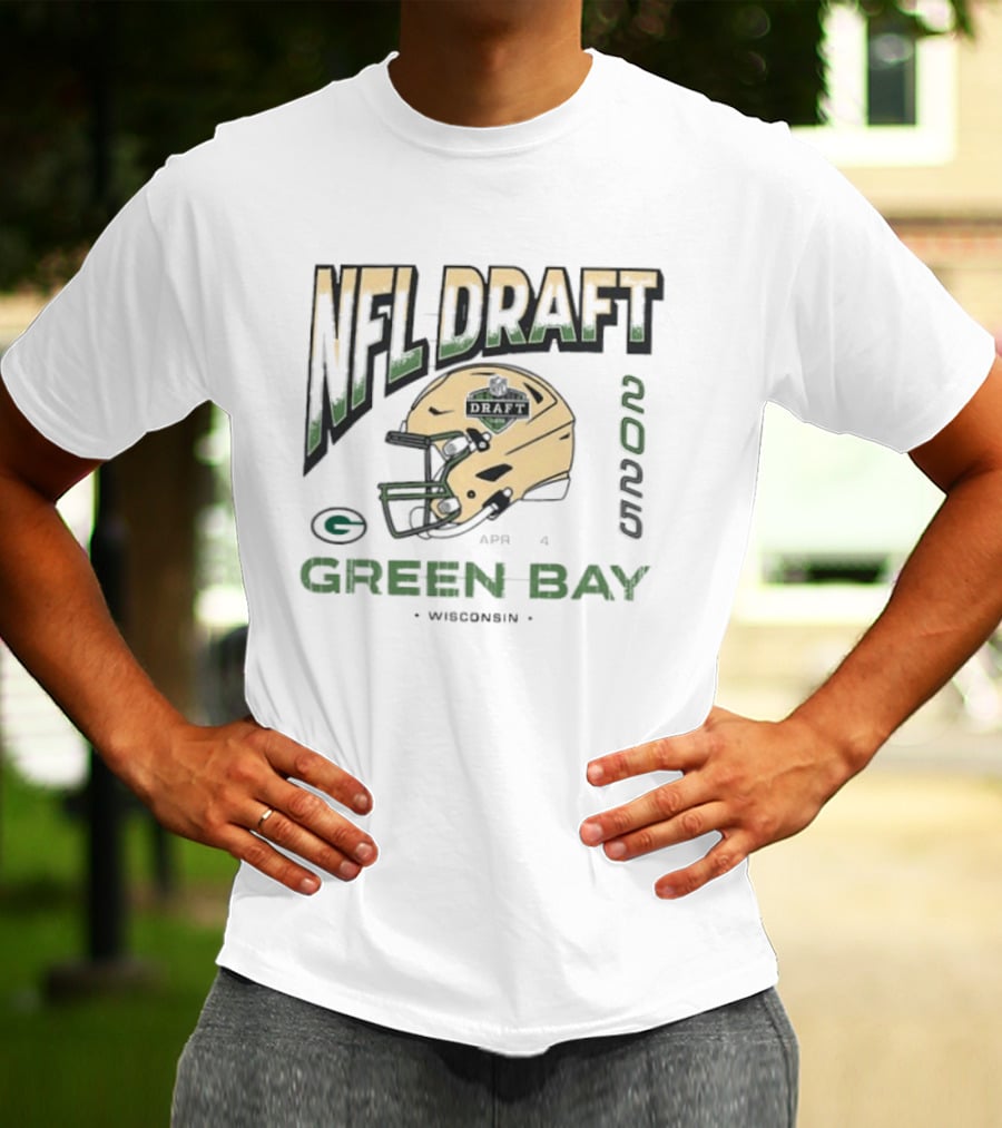 NFL Draft 2025 Green Bay APR 4 Wisconsin Packers Helmet T-Shirt