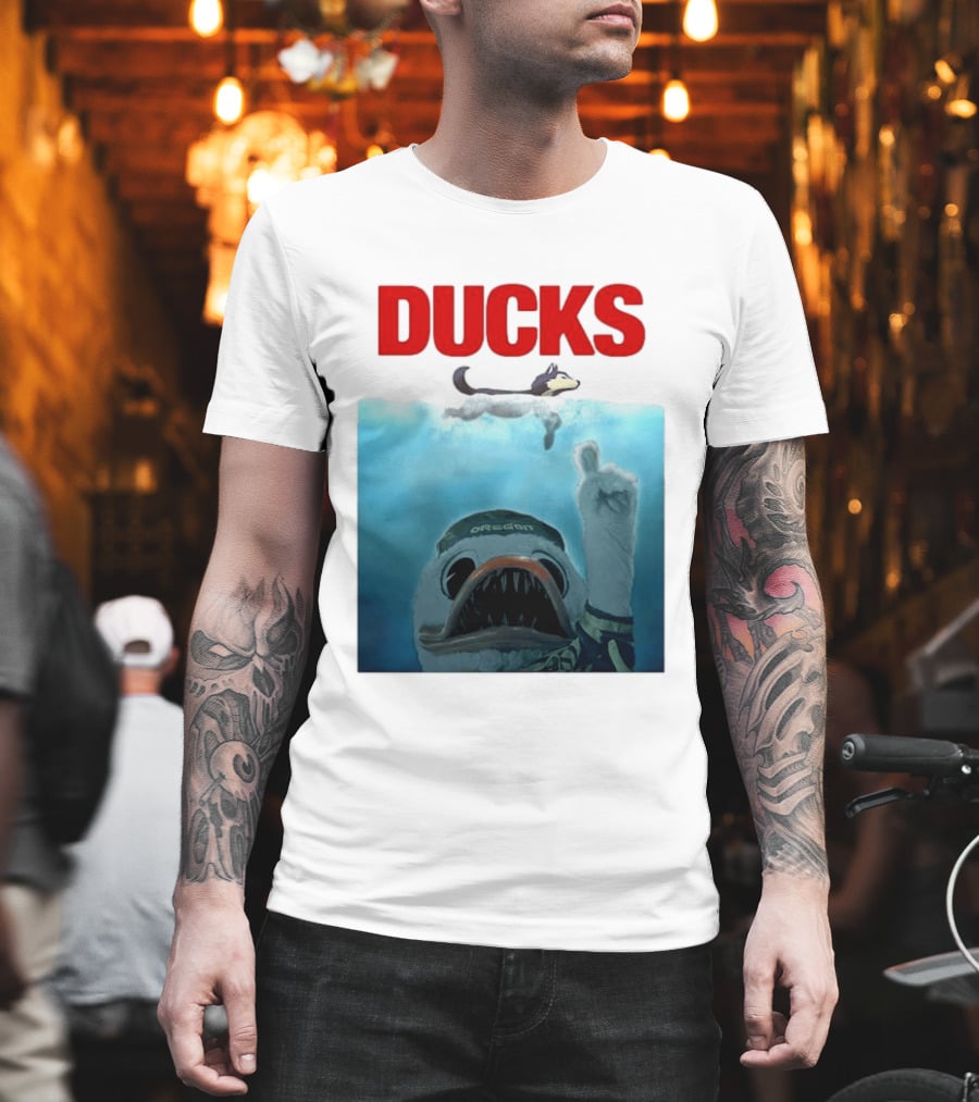 Oregon Ducks Jaws Parody With Washington Huskies Rivalry T-Shirt