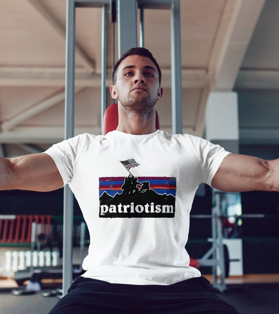 Patriotism Distressed Iwo Jima Flag Raising Retro Stripes T-Shirt