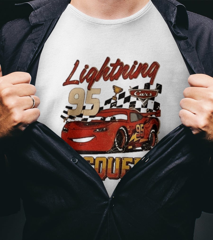 Lightning McQueen 95 Cars Trophy Checkered Flags Disney Pixar T-Shirt