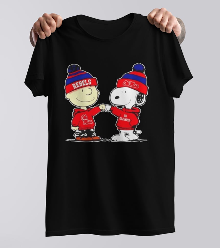 Ole Miss Rebels Snoopy Charlie Brown Fist Bump Go Ole Miss T-Shirt