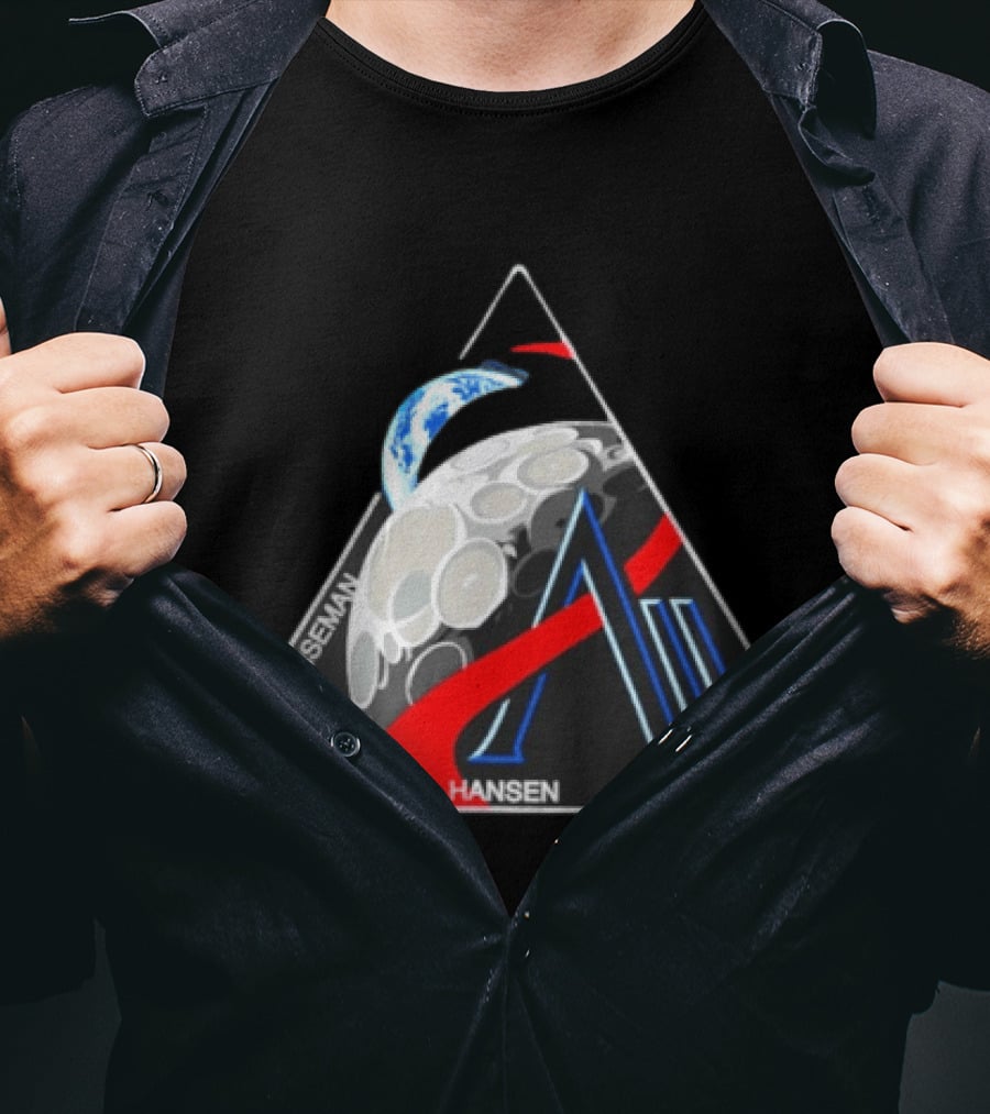 NASA Artemis 2 Mission Wiseman Glover Koch Hansen Moon Earth T-Shirt