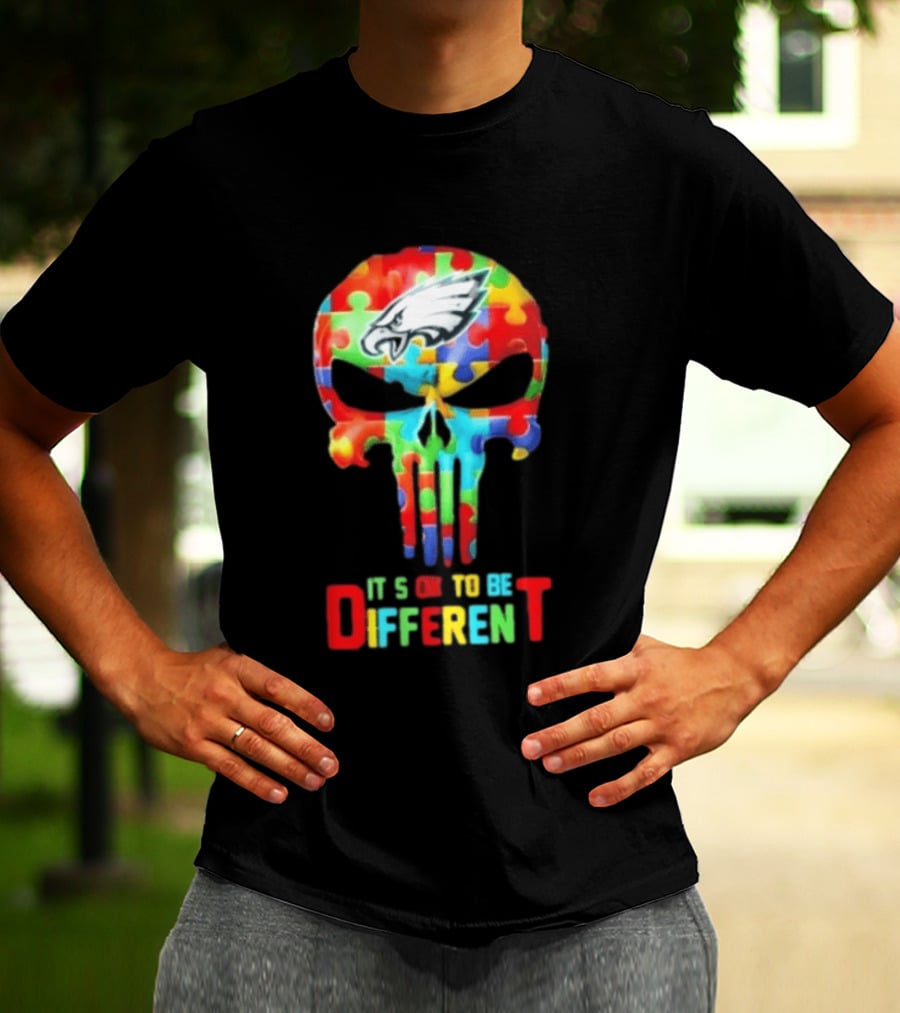 Philadelphia Eagles Skull Puzzle Autism Awareness It's Ok To Be Different T-Shirt