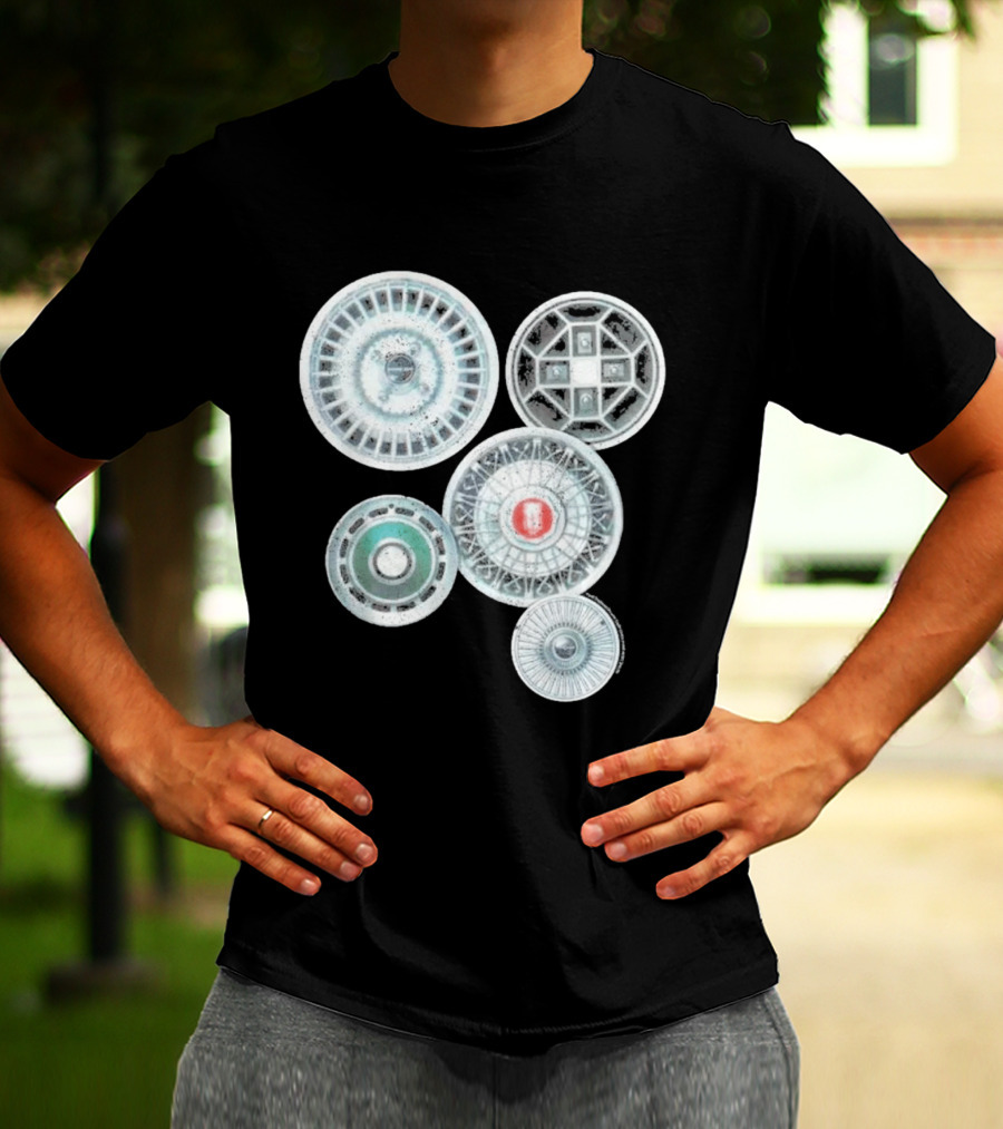 Vintage Ford Hubcaps Collection Classic Car Enthusiast Retro Wheels T-Shirt