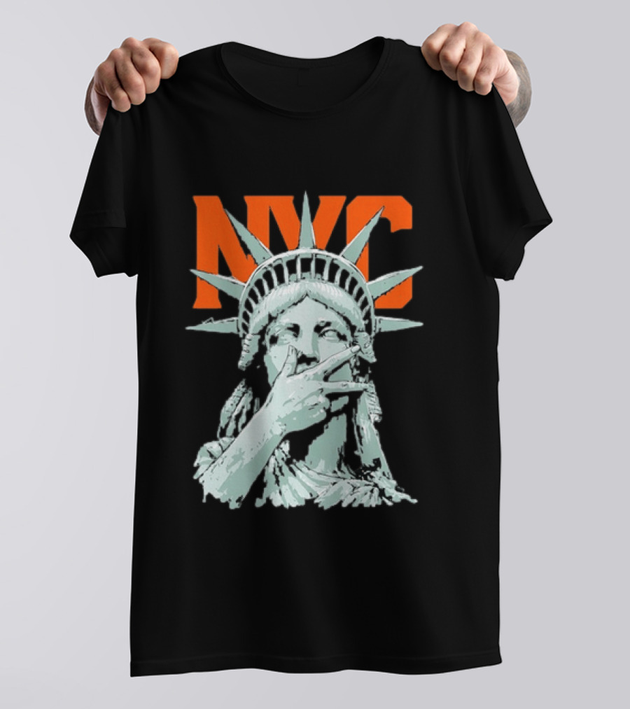 NYC Statue Of Liberty Peace Gesture Iconic Liberty T-Shirt