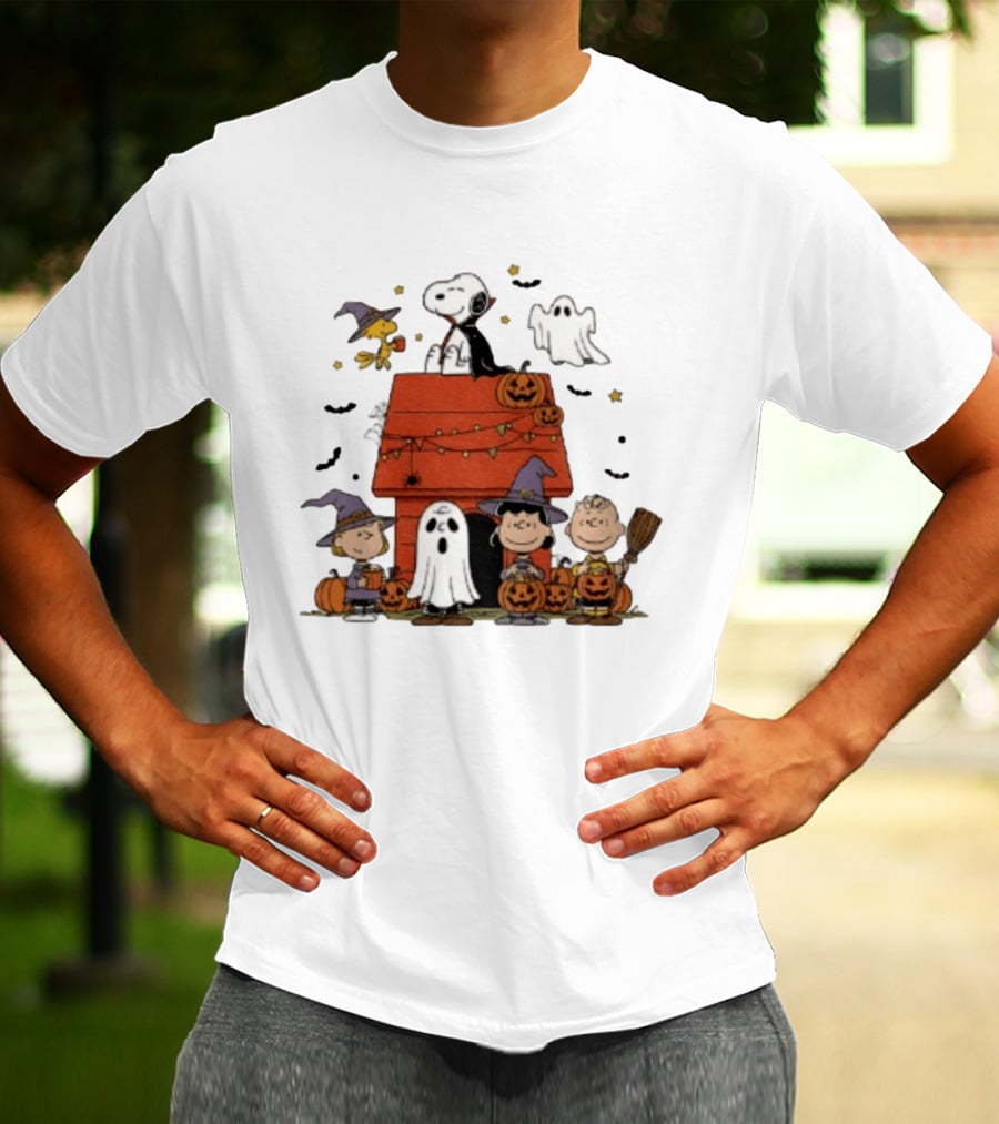 Snoopy Halloween Woodstock Ghost Pumpkins Charlie Brown Lucy 2025 T-Shirt