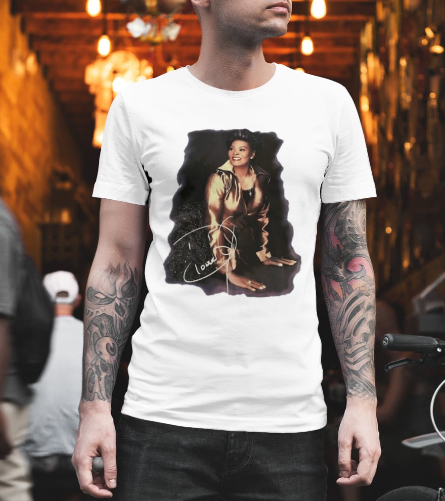 Dionne Warwick Iconic Soul Singer Legend Autographed Image T-Shirt