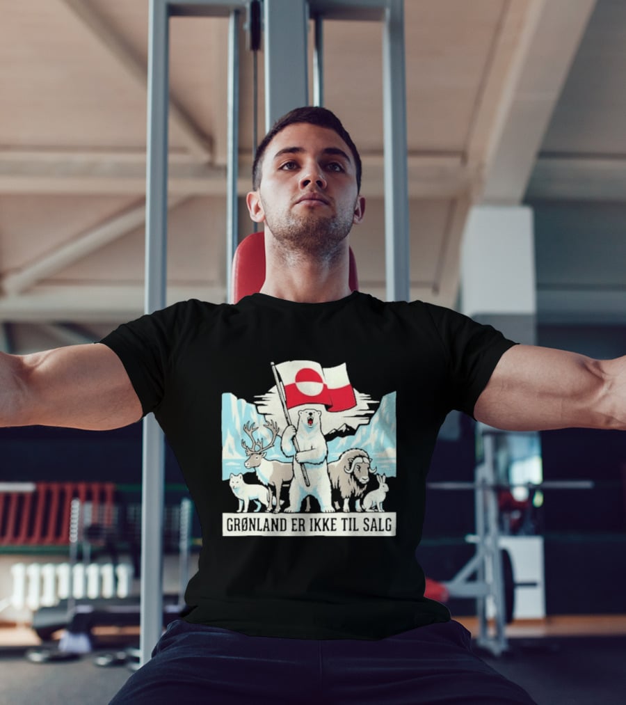 Grønland Er Ikke Til Salg Polar Bear Flag Reindeer Musk Ox Arctic Wildlife T-Shirt