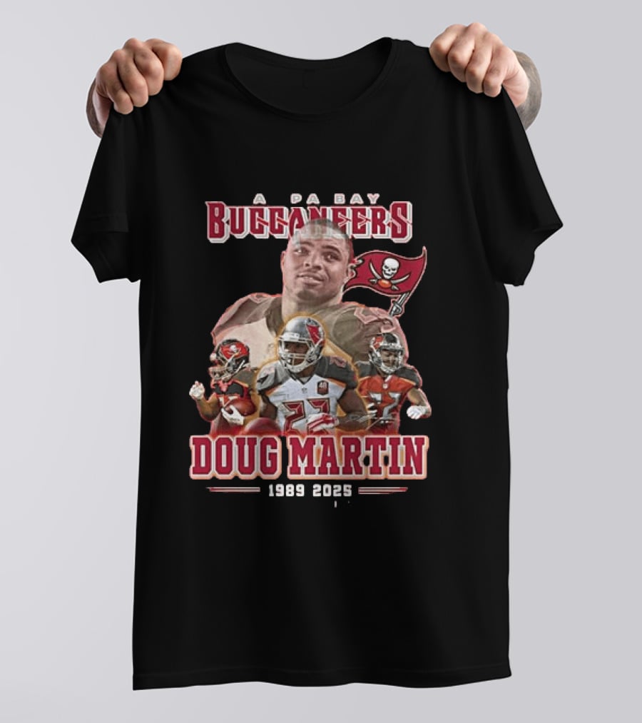 Tampa Bay Buccaneers Doug Martin 1989 2025 Thank You For The Memories Long Sleeve T-Shirt